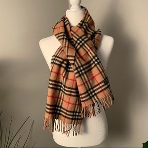 Burberry’s Vintage Authentic Lambswool Scarf